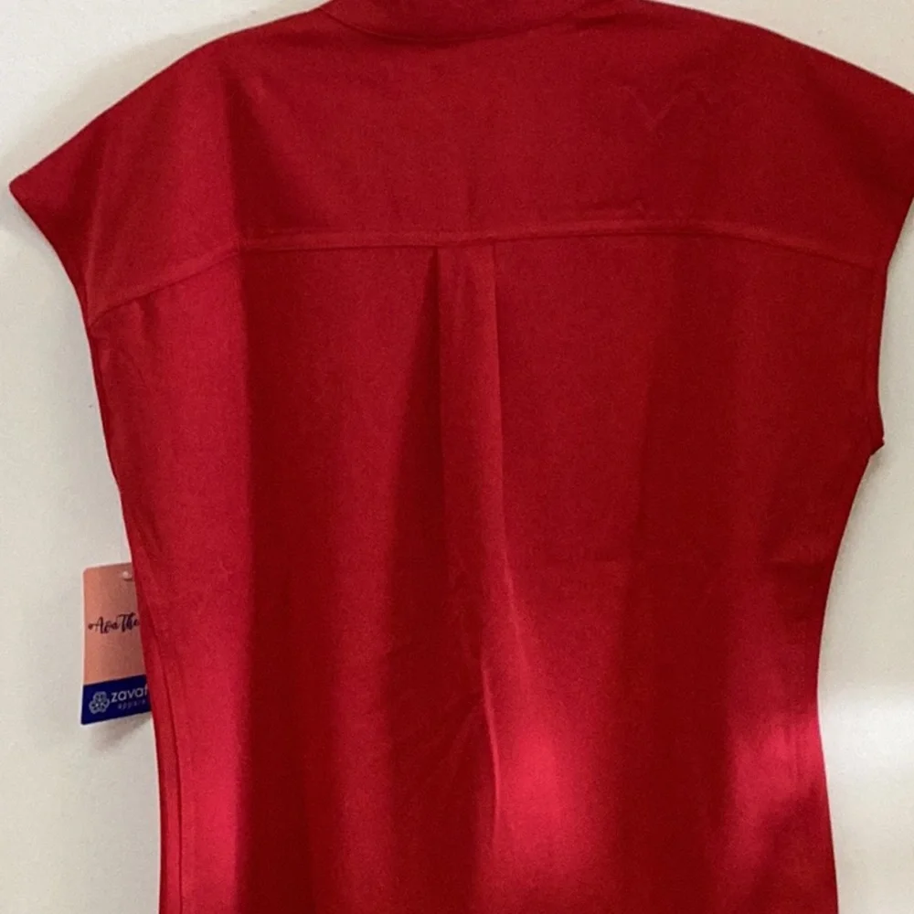 Scrub Top - Picture 3 of 4